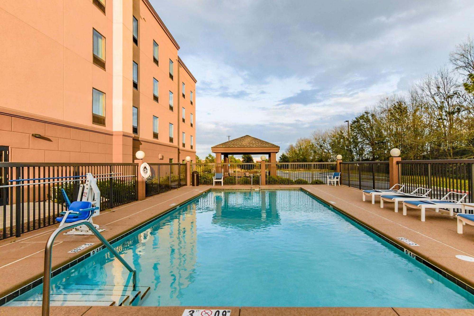 Hampton Inn Foley Eksteriør bilde